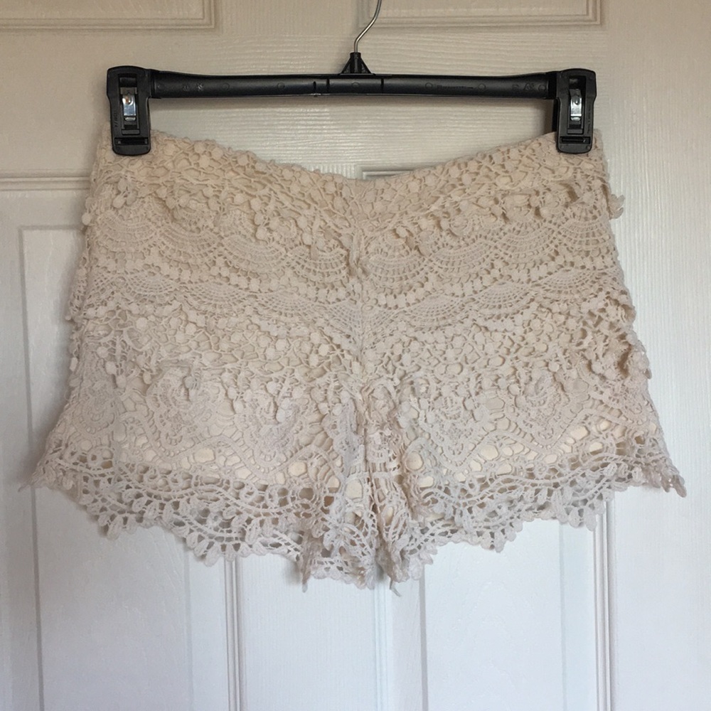 Lace Cream-Colored Shorts